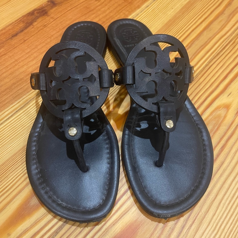 Black Tory Burch flip flops